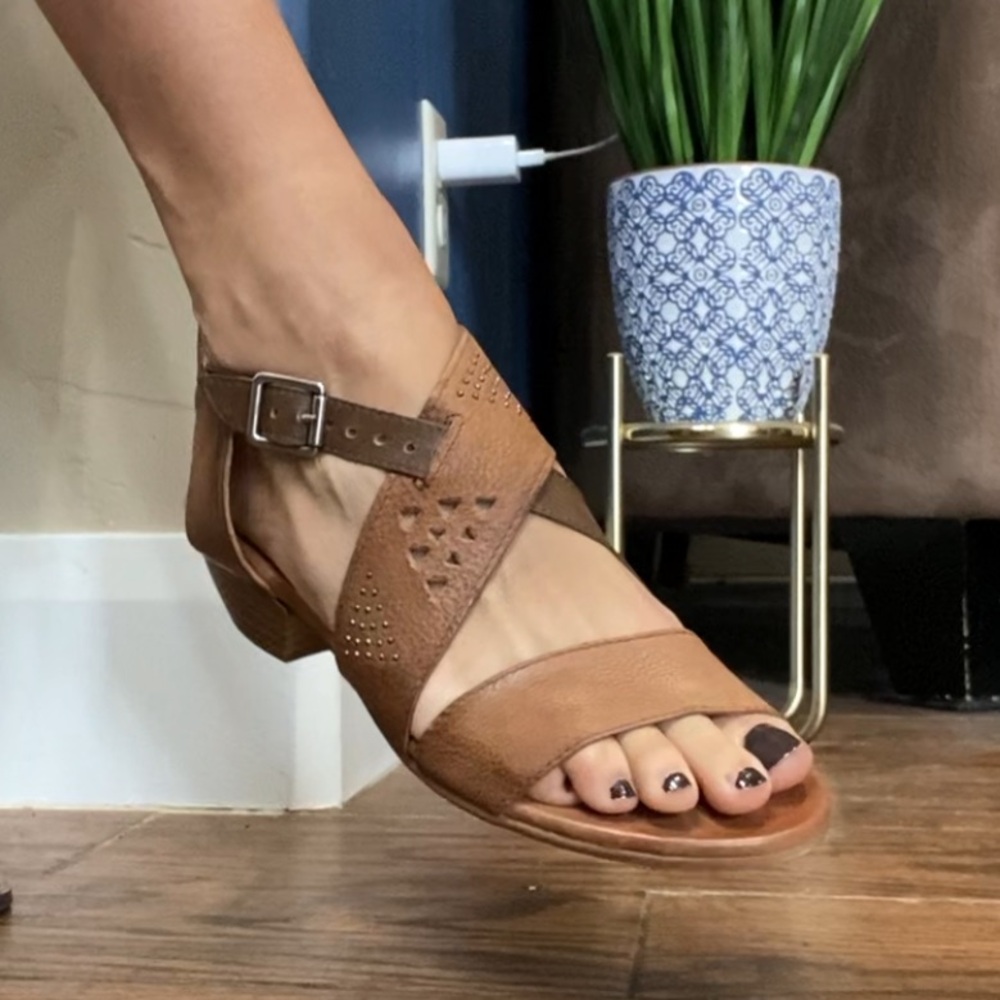 Miz Mooz Cienna Sandal in Brandy